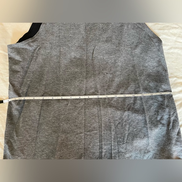 Lululemon Lab Tank - Picture 3 of 4